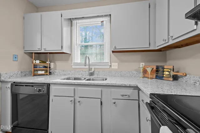 $270,000 | 1524 Township Circle, Raleigh, NC 27609