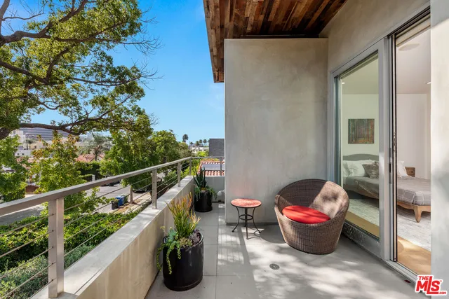 $24,000 | 6617 Lindenhurst Avenue, Los Angeles, CA 90048