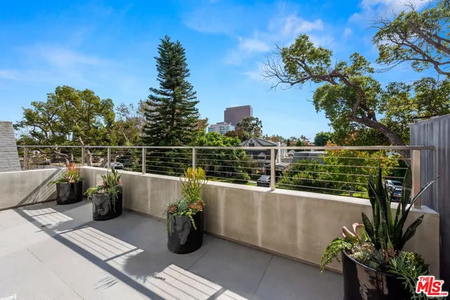 $24,000 | 6617 Lindenhurst Avenue, Los Angeles, CA 90048