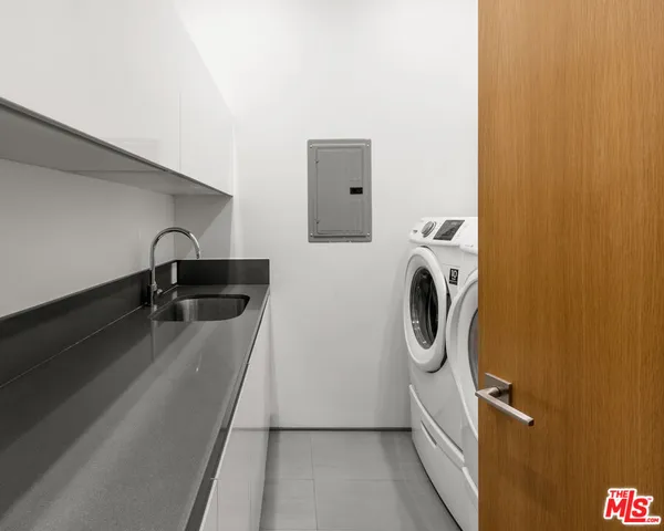 $24,000 | 6617 Lindenhurst Avenue, Los Angeles, CA 90048