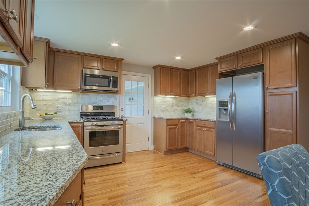 26 Pine Hill Road Swampscott, MA 01907 - Photo 9 of 42 Gallery Image 9