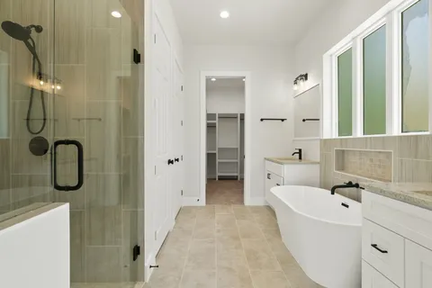 $528,000 | 20405 Sunset Strip, Lago Vista, TX 78645