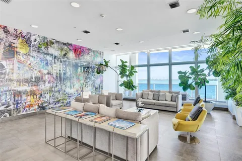 $515,000 | 725 Northeast 22nd Street, Unit 9E, Miami, FL 33137