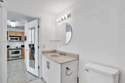 $515,000 | 725 Northeast 22nd Street, Unit 9E, Miami, FL 33137