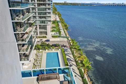 $515,000 | 725 Northeast 22nd Street, Unit 9E, Miami, FL 33137