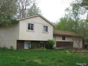 3272 Rio Vista Street Commerce Township, MI 48382 - Photo 1 of 10 3272 Rio