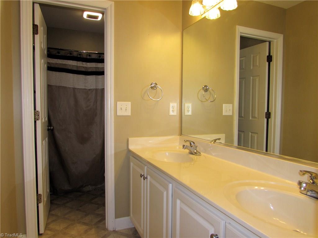 439 Beech Ridge Road Thomasville, NC 27360 - Photo 11 of 18 Gallery Image 11