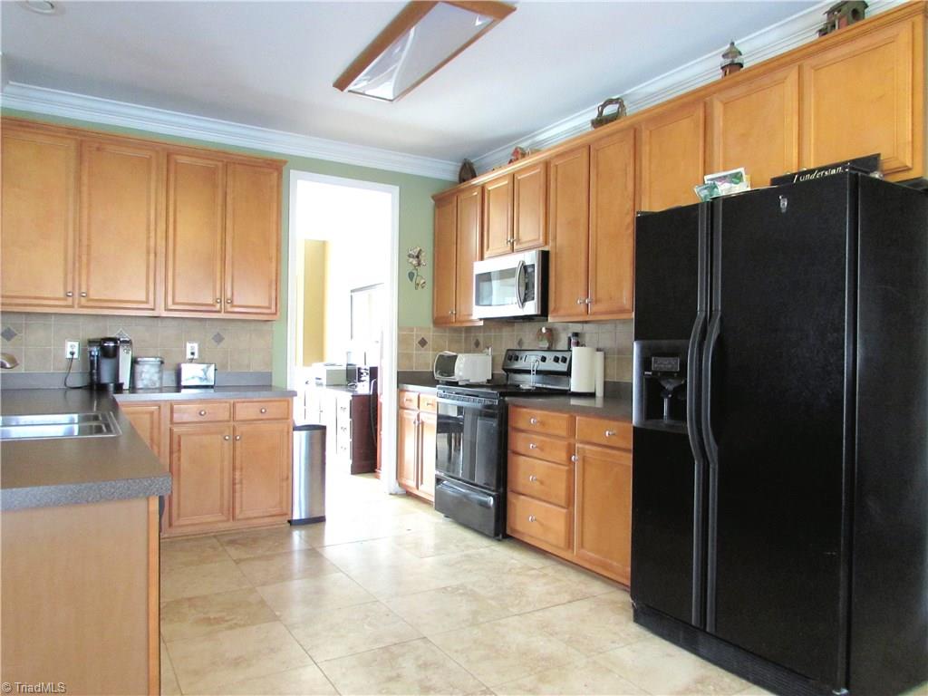 439 Beech Ridge Road Thomasville, NC 27360 - Photo 8 of 18 Gallery Image 8