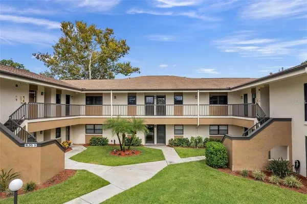 $1,900 | 2700 Nebraska Avenue, Unit 5203, Palm Harbor, FL 34684