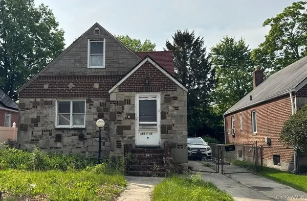 $680,000 | 183-12 Elmira Avenue | Hollis