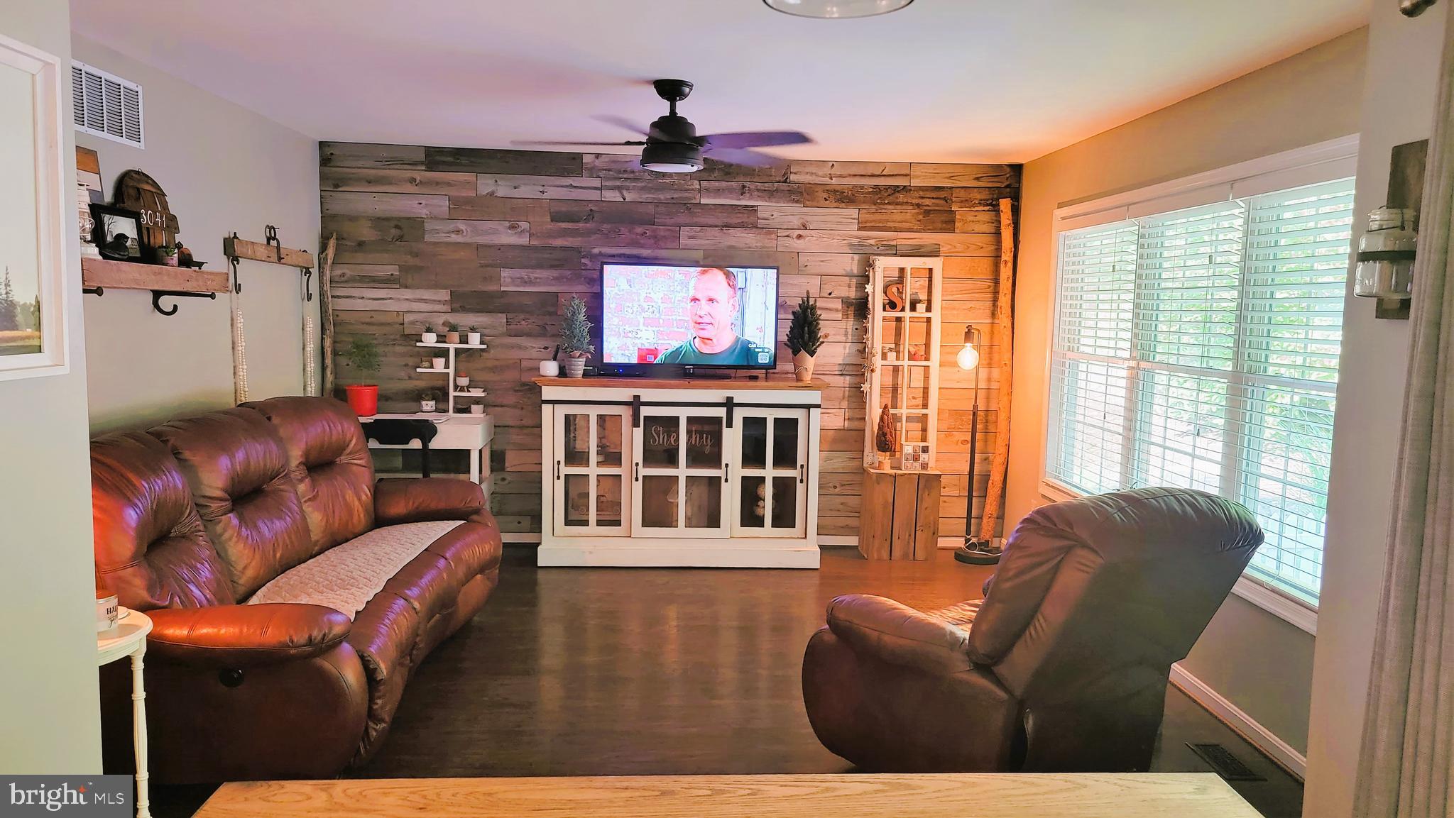 3041 Conowingo Road Street, MD 21154 - Photo 29 of 47 Family Room on Main off Kitchen