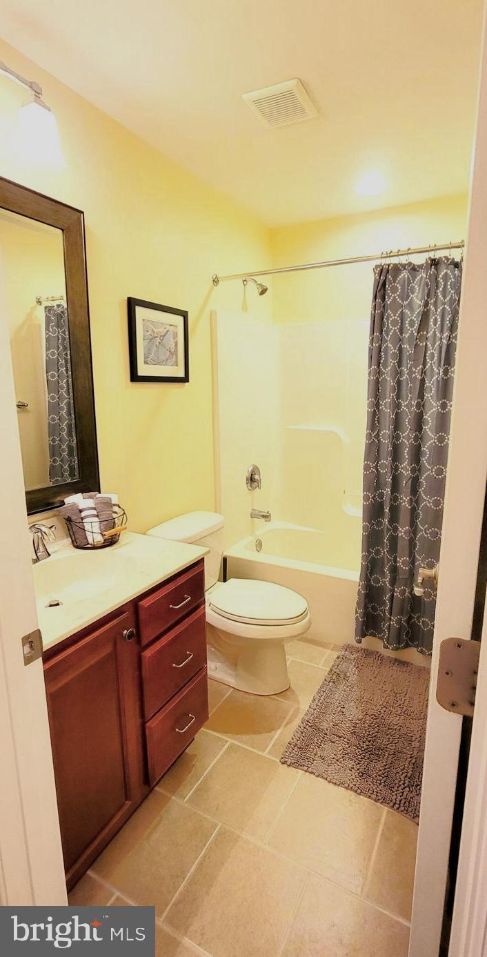 3041 Conowingo Road Street, MD 21154 - Photo 42 of 47 Upstairs Shared Full Bath