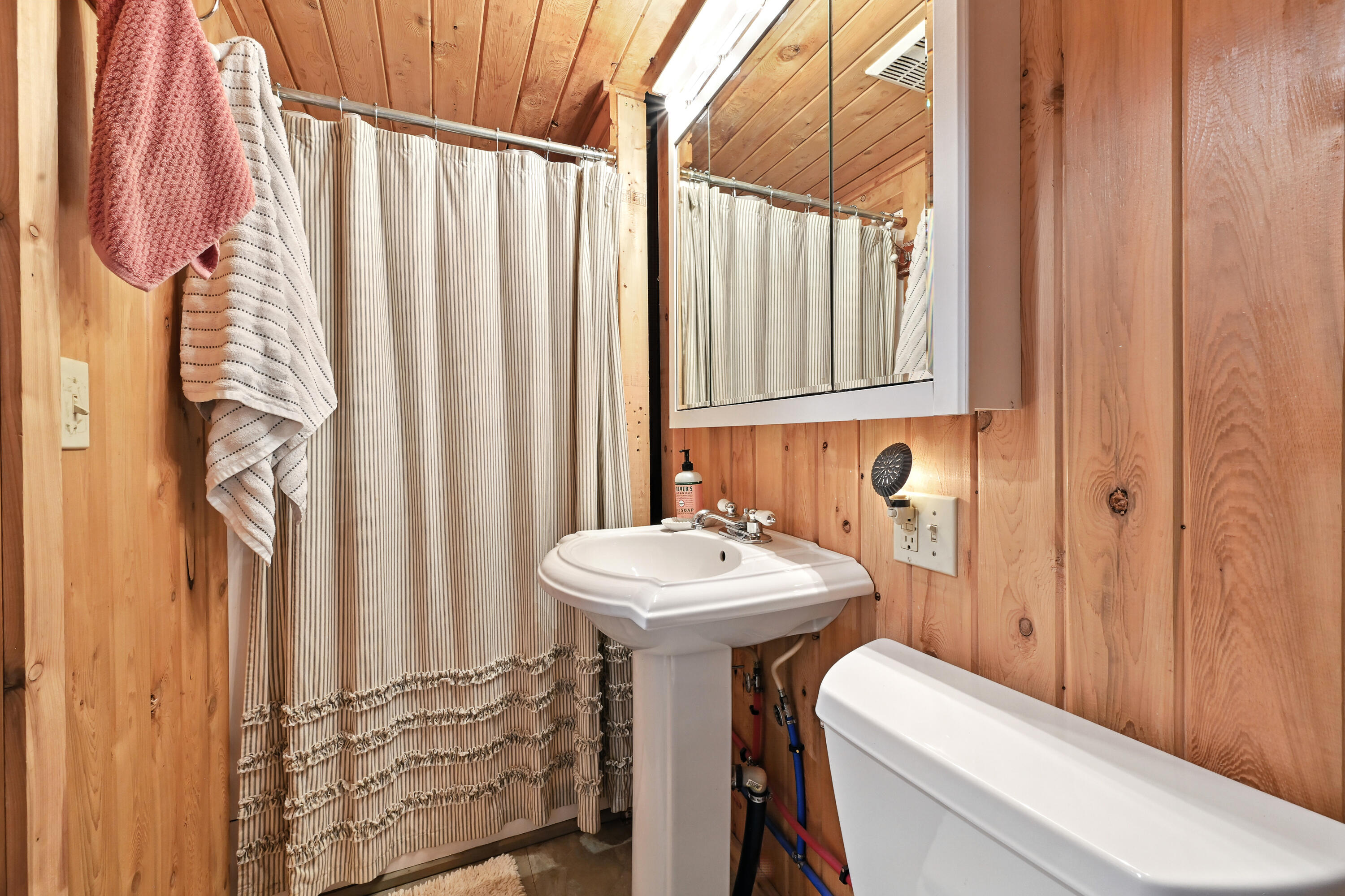 65 Rockledge Road Dover-Foxcroft, ME 04426 - Photo 23 of 48 110160gr-119