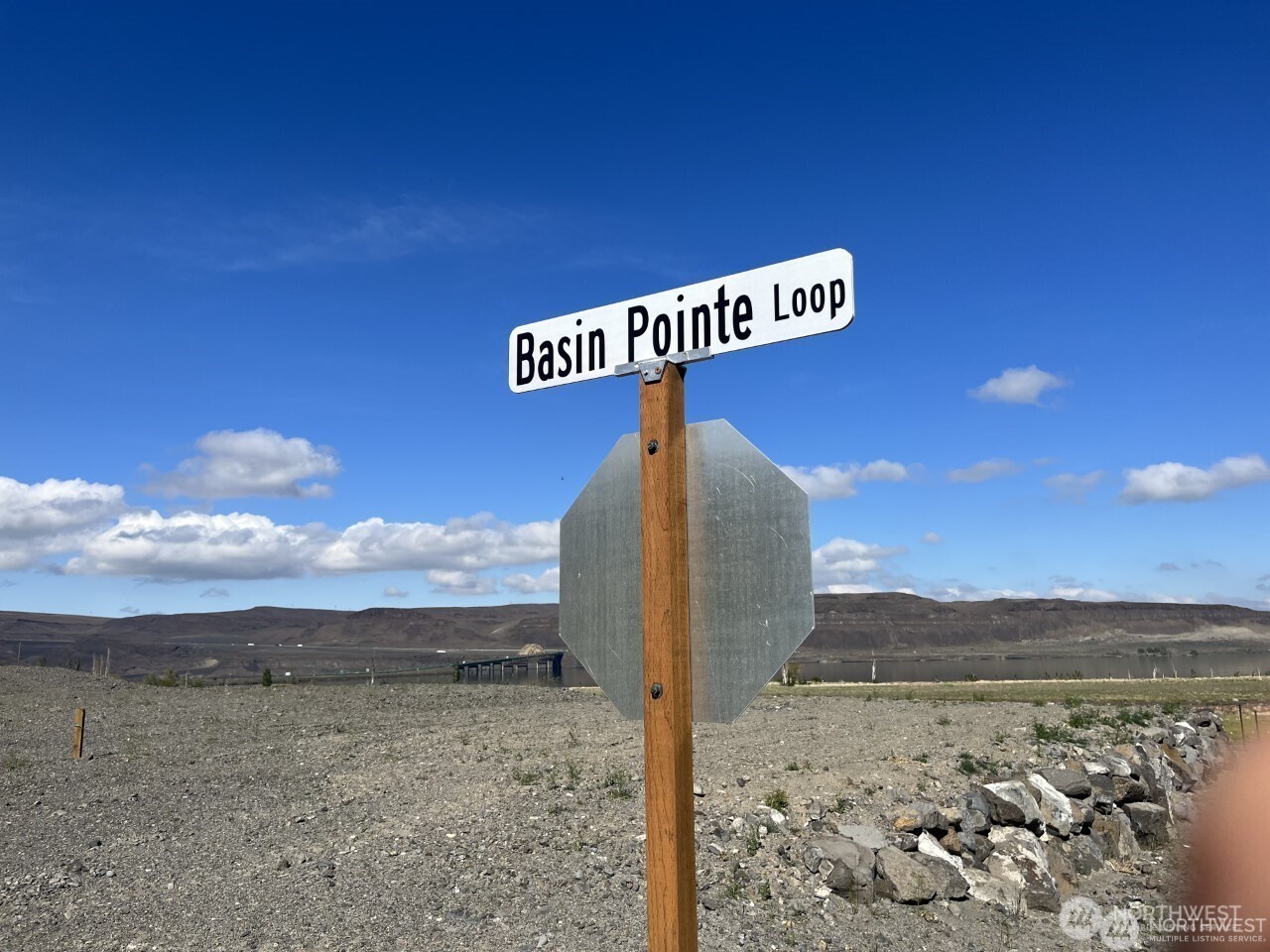 240 Basin Pointe Loop Vantage, WA 98950 - Photo 16 of 22 a view of a road with an ocean view