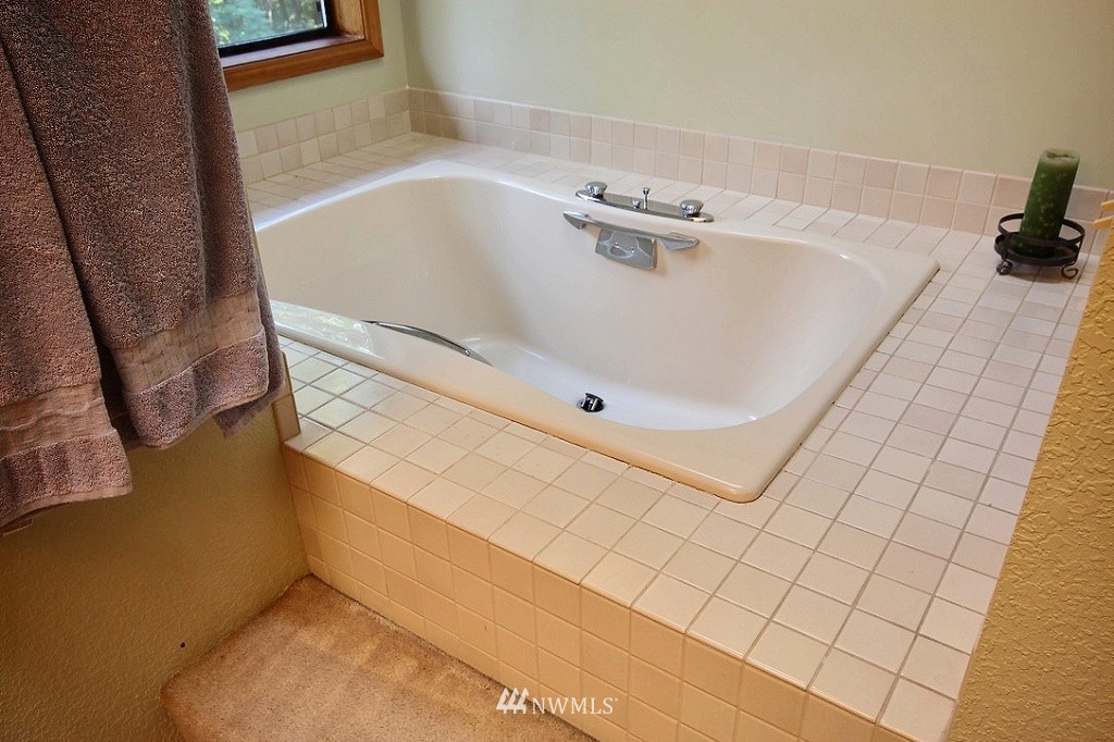 16805 Southeast 140th Street Renton, WA 98059 - Photo 14 of 25