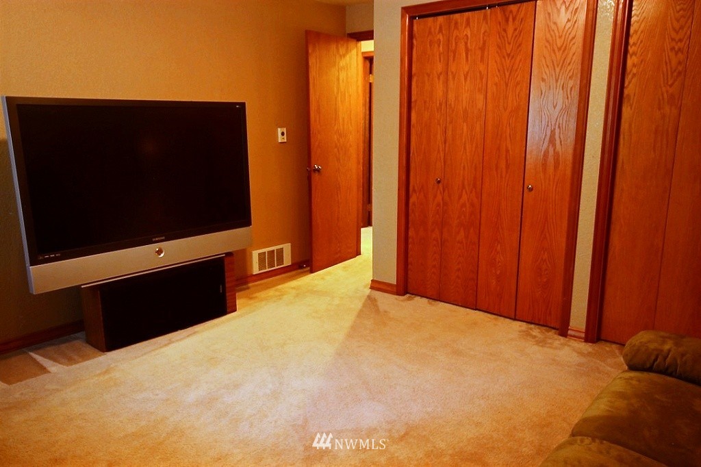 16805 Southeast 140th Street Renton, WA 98059 - Photo 18 of 25