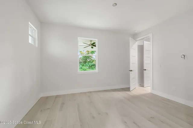 $999,999 | 4721 Blossom Ridge Place, Grant-Valkaria, FL 32949