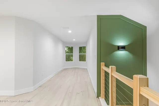 $999,999 | 4721 Blossom Ridge Place, Grant-Valkaria, FL 32949