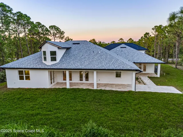 $999,999 | 4721 Blossom Ridge Place, Grant-Valkaria, FL 32949