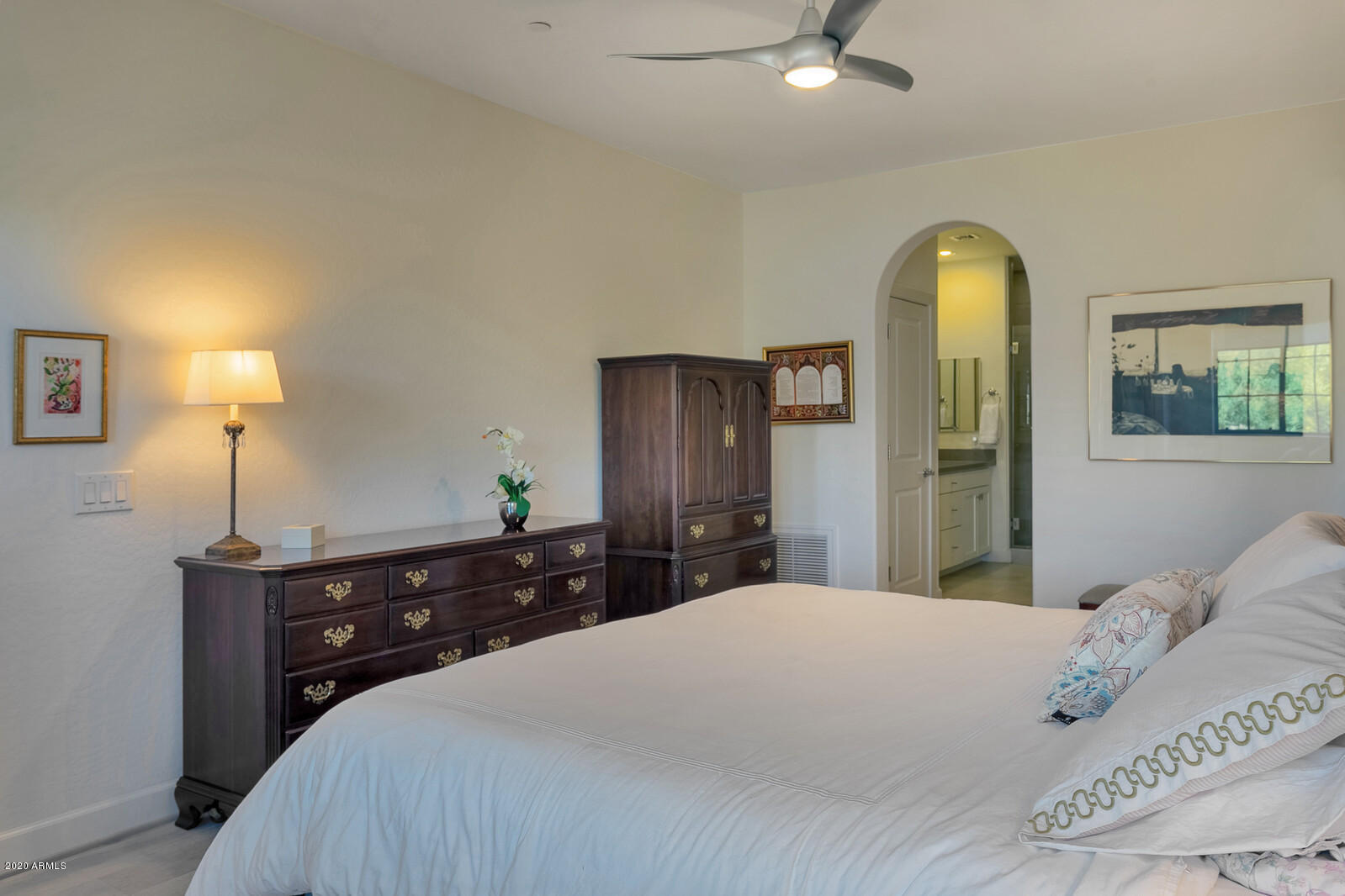 3935 East Rough Rider Road, Unit 1371 Phoenix, AZ 85050 - Photo 31 of 48 Primary Suite
