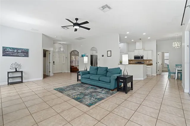 $525,000 | 1023 Legends Pass Drive, Valrico, FL 33594