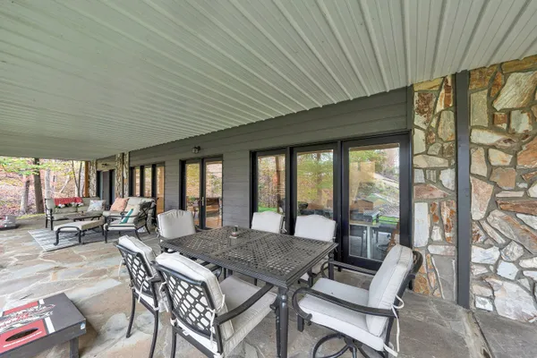 a view of a yard with an trees