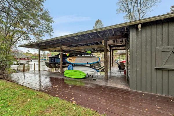 $1,799,000 | 6 Low Country Drive, Penhook, VA 24137