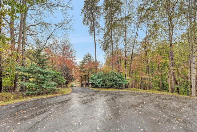 $1,895,000 | 6 Low Country Drive, Penhook, VA 24137