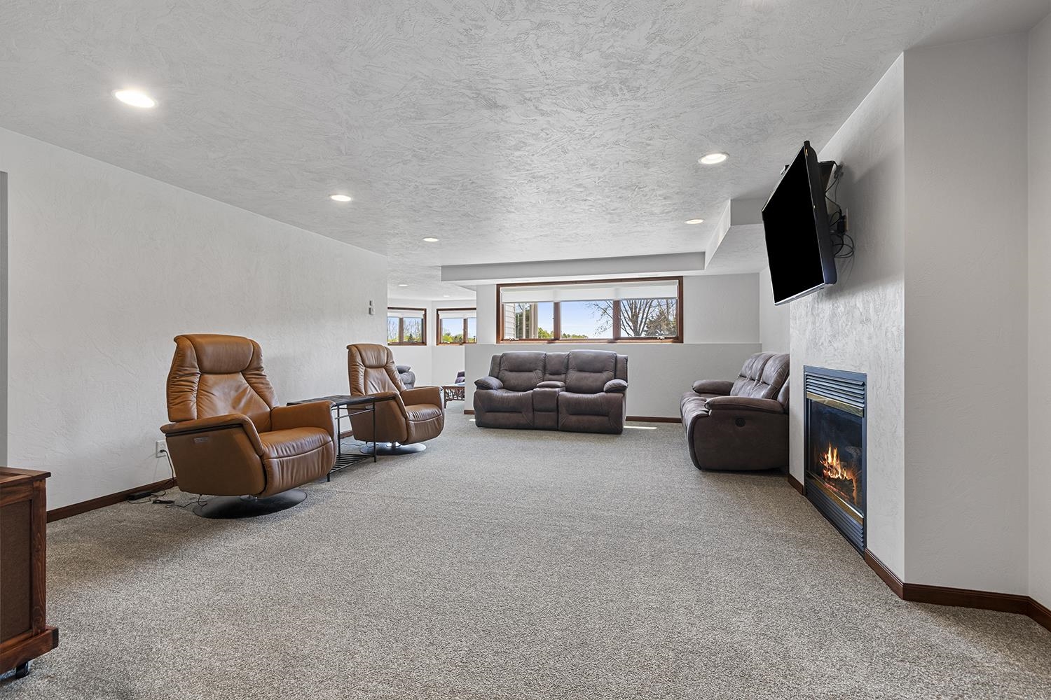 W7415 Ridgetop Drive Neenah, WI 54956 - Photo 35 of 55