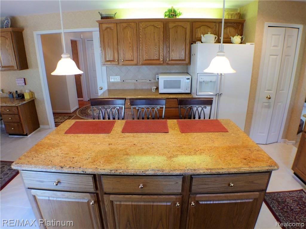 2857 Santia Road Troy, MI 48085 - Photo 10 of 43