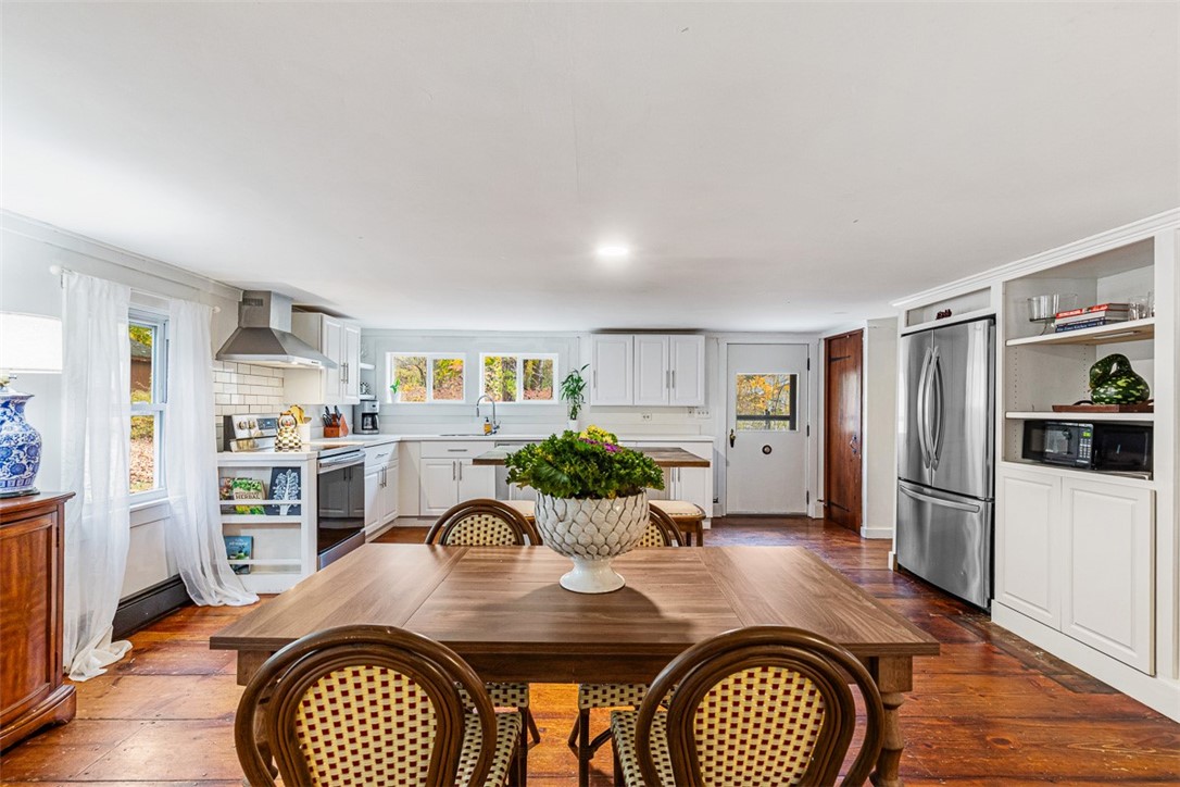 155 Stillwater Road Smithfield, RI 02917 - Photo 10 of 30