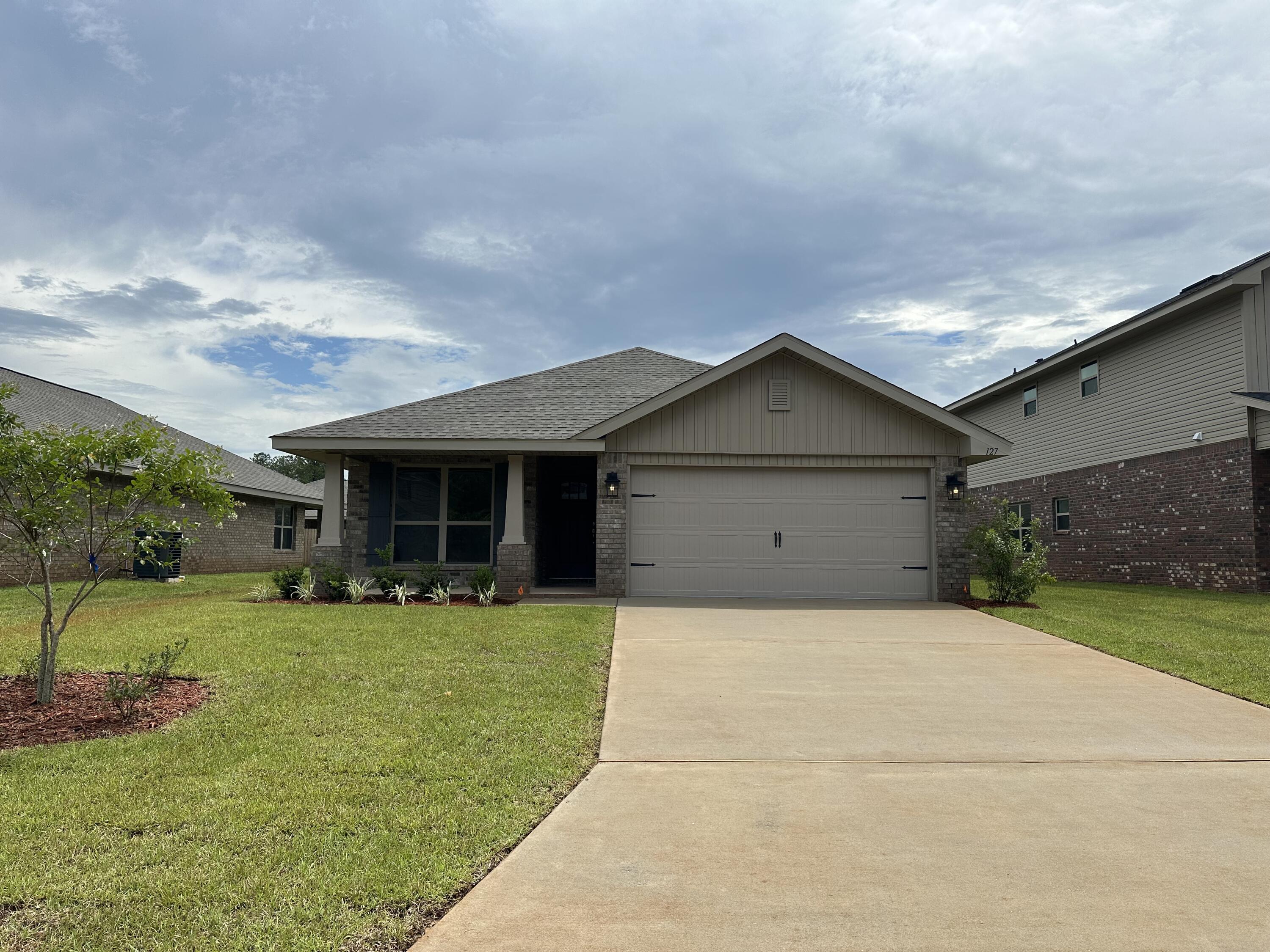 127 Ridgeway Circle Crestview, FL 32536 - Photo 1 of 21 IMG_5161