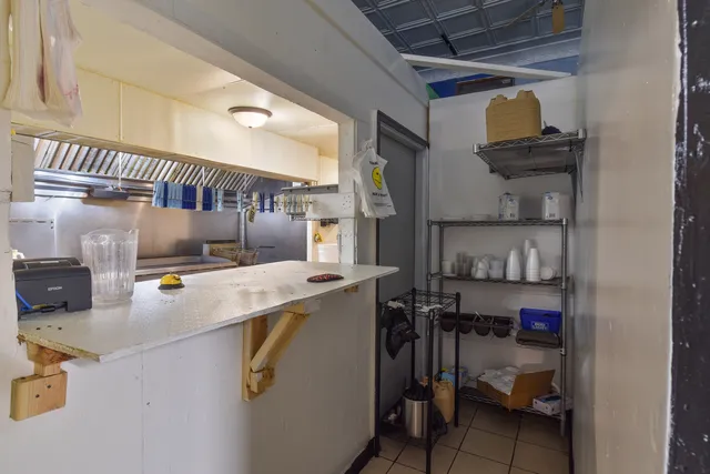 a view of walk in closet