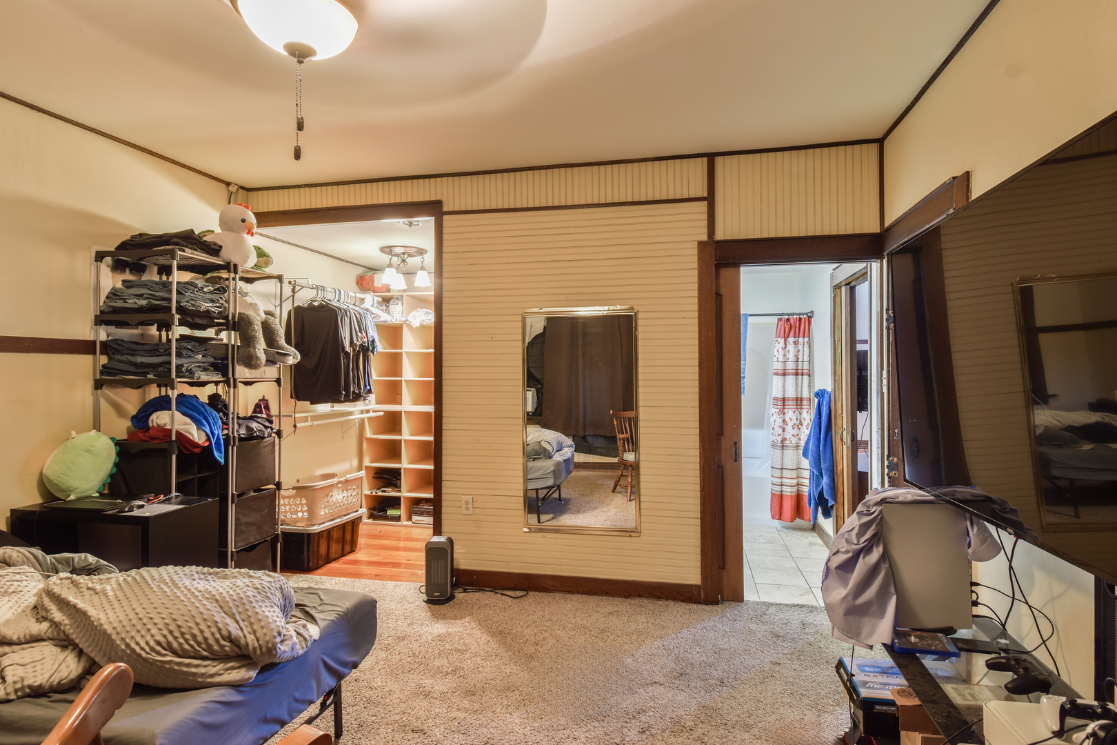 118 East Main Street Dwight, IL 60420 - Photo 50 of 77 a view of a livingroom with furniture and gym equipment