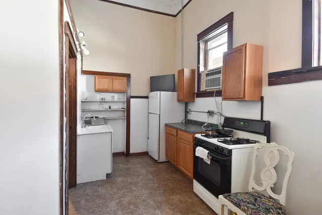 $250,000 | 118 East Main Street, Dwight, IL 60420