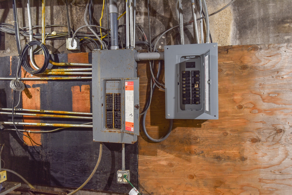 118 East Main Street Dwight, IL 60420 - Photo 77 of 77 a front view of a house