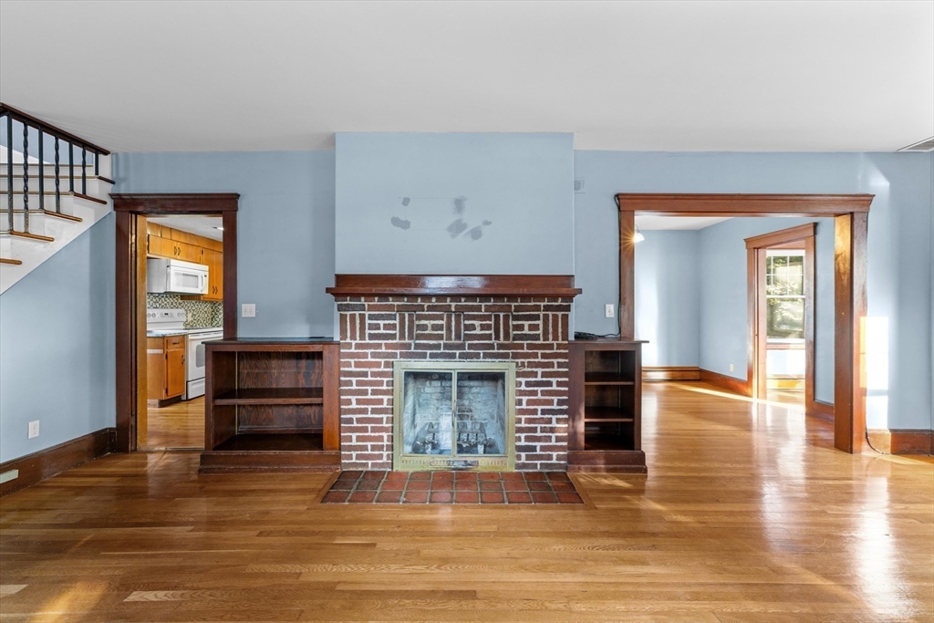 11 Robertson Road Framingham, MA 01702 - Photo 11 of 42 Gallery Image 11