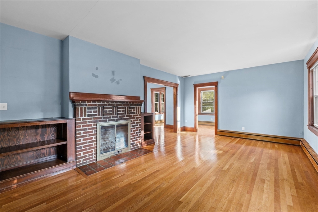 11 Robertson Road Framingham, MA 01702 - Photo 8 of 42 Gallery Image 8