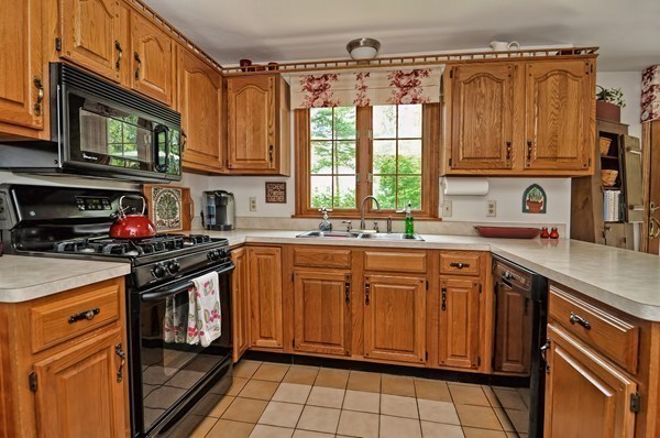 11 Alger Road Foxboro, MA 02035 - Photo 8 of 30 Gallery Image 8