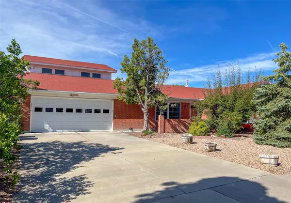 $695,000 | 549 Bryce Avenue, White Rock, NM 87547
