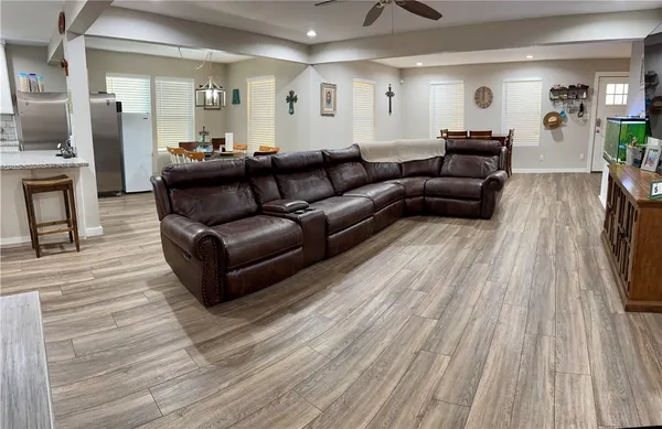 $465,000 | 626 Fm 1358, Three Rivers, TX 78071