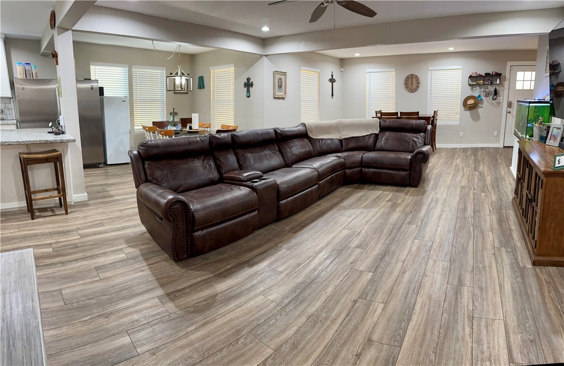 626 Fm 1358 Three Rivers, TX 78071 - Photo 4 of 21