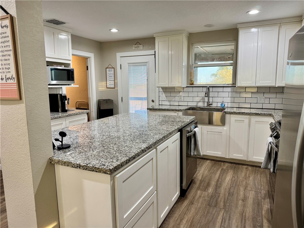 626 Fm 1358 Three Rivers, TX 78071 - Photo 5 of 21