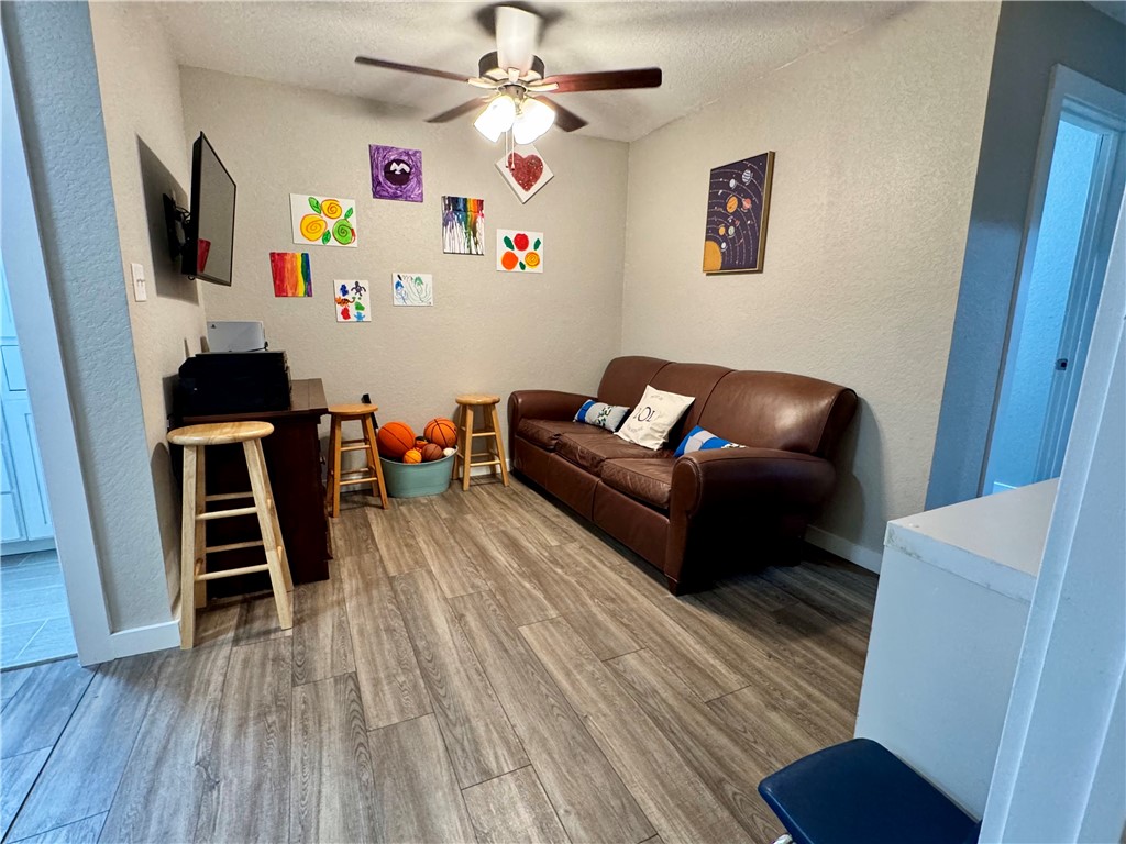 626 Fm 1358 Three Rivers, TX 78071 - Photo 9 of 21