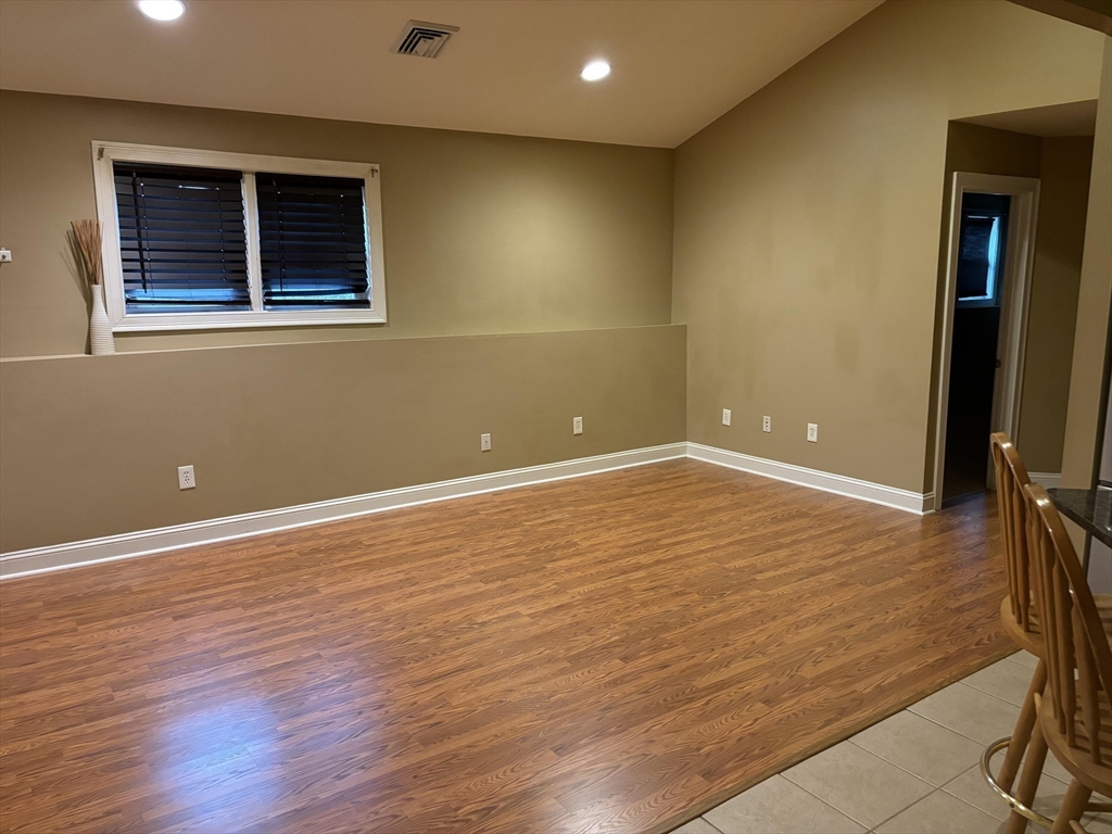 433 Bank Street, Unit 4 Fall River, MA 02720 - Photo 2 of 14 Gallery Image 2