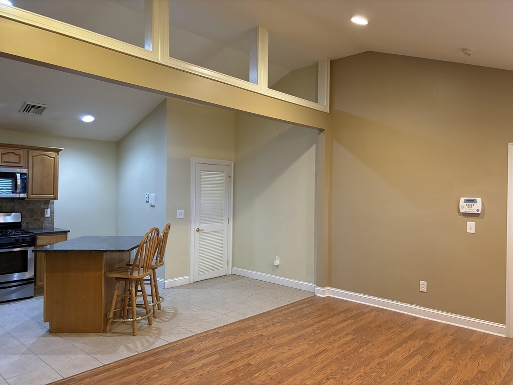 433 Bank Street, Unit 4 Fall River, MA 02720 - Photo 3 of 14 Gallery Image 3