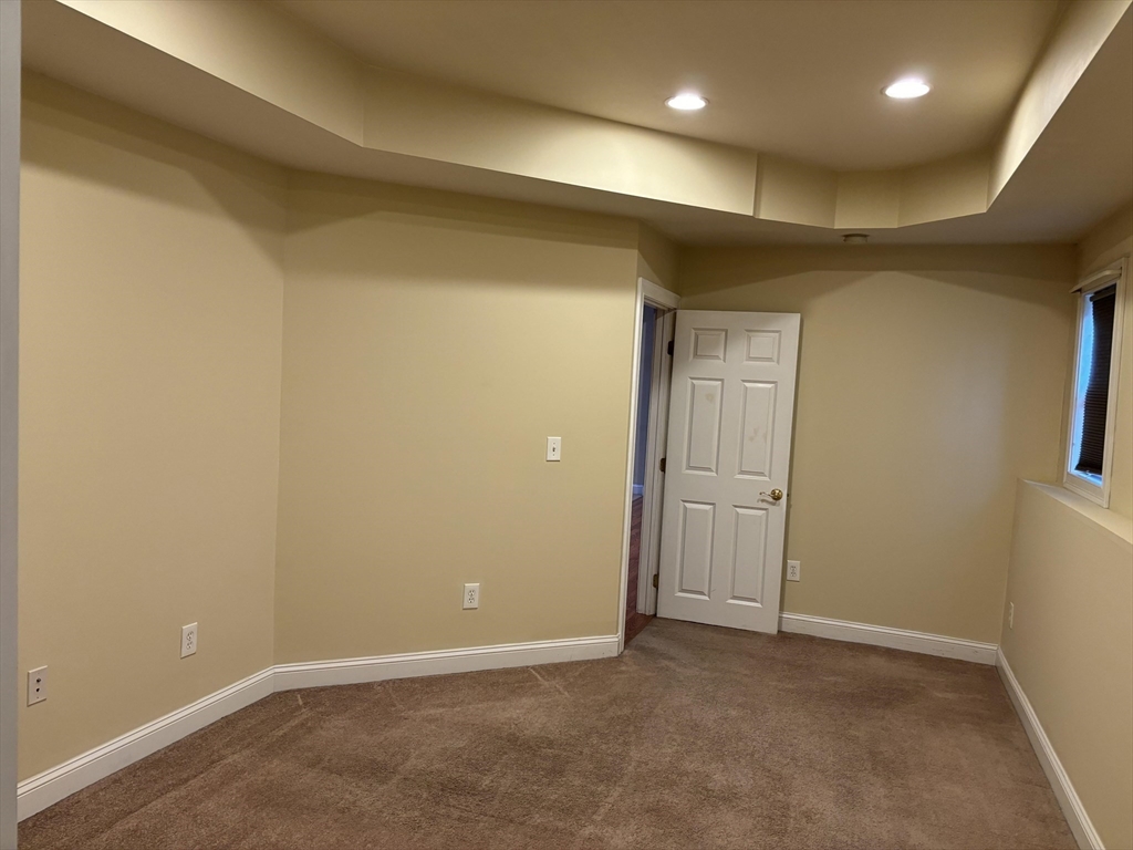 433 Bank Street, Unit 4 Fall River, MA 02720 - Photo 7 of 14 Gallery Image 7