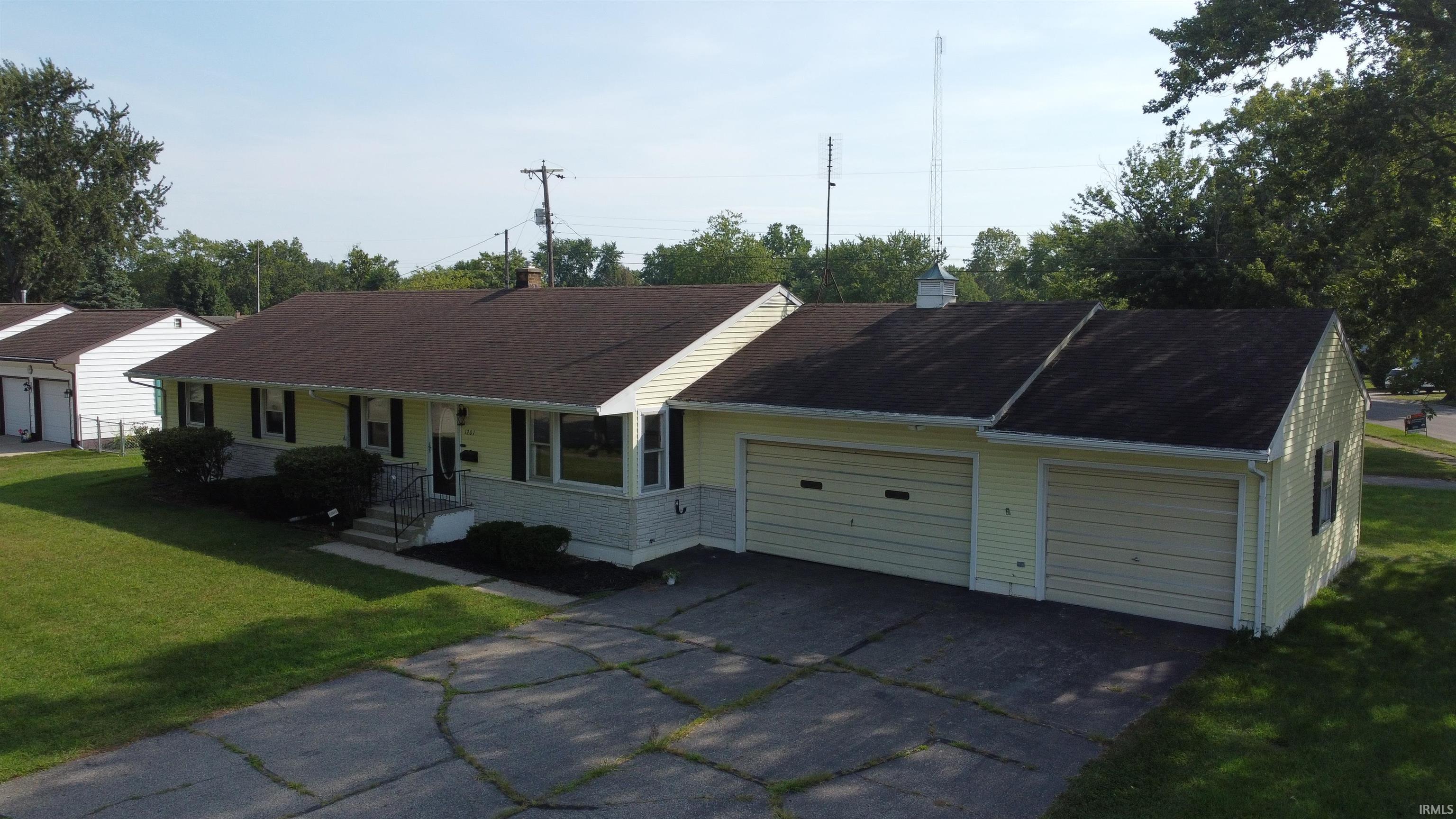1201 Jackson Boulevard Rochester, IN 46975 - Photo 10 of 38 Gallery Image 10