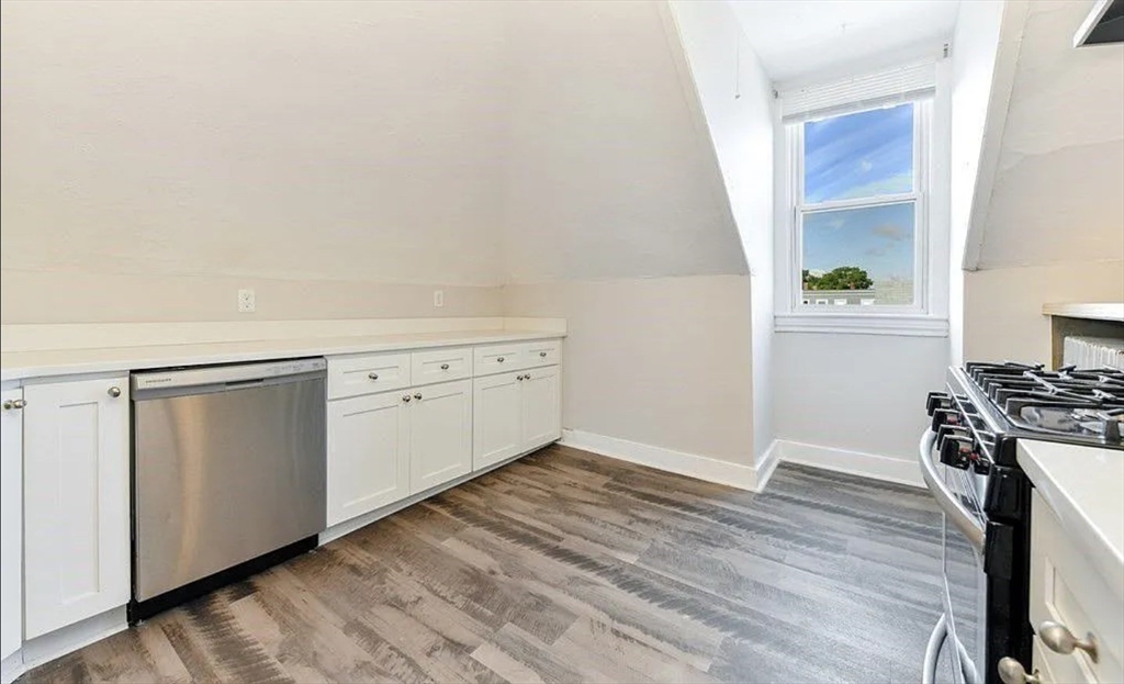 47 Appleton Street, Unit 5 Quincy, MA 02171 - Photo 2 of 8