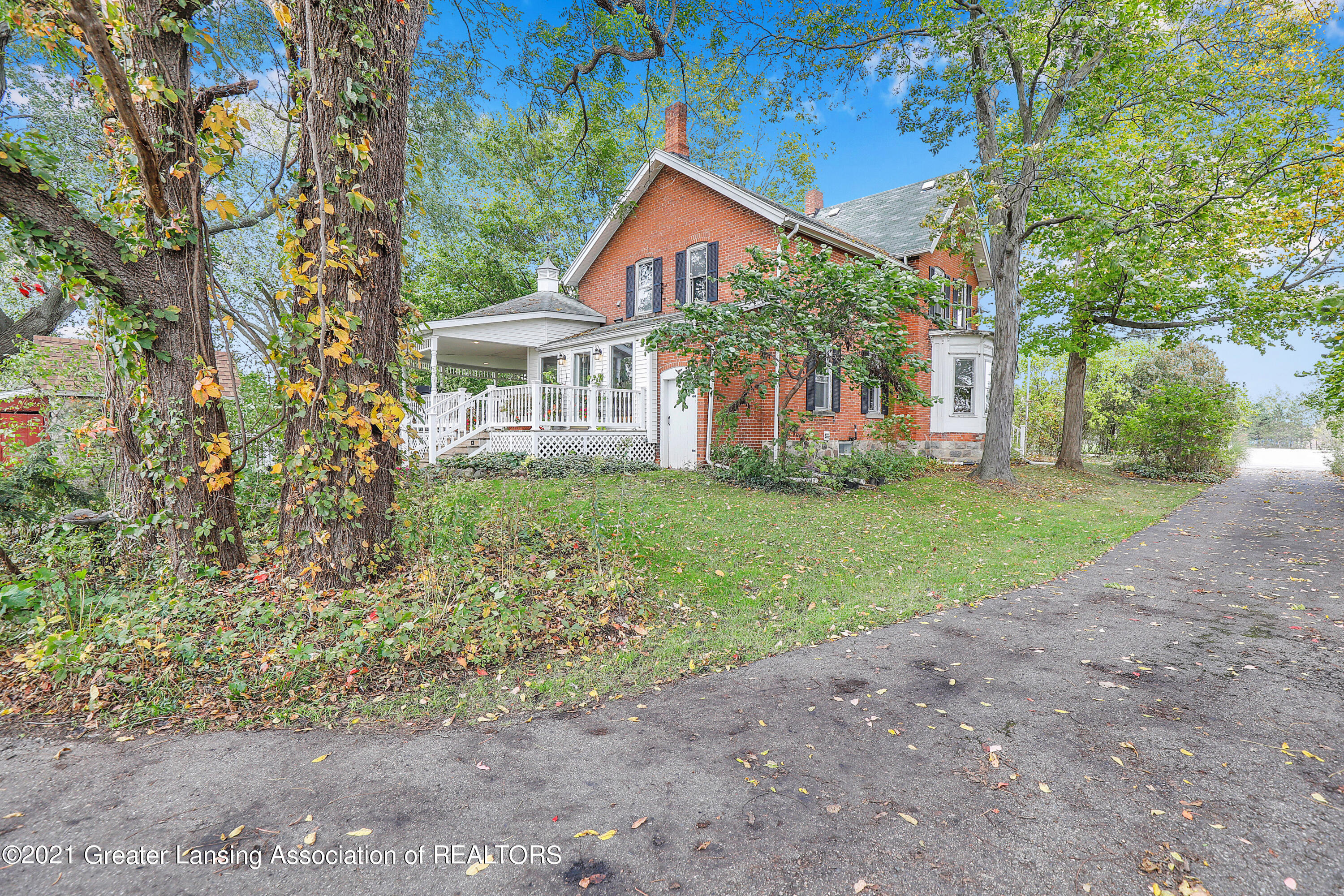 5687 Holt Road Holt, MI 48842 - Photo 5 of 80 _I3A5603
